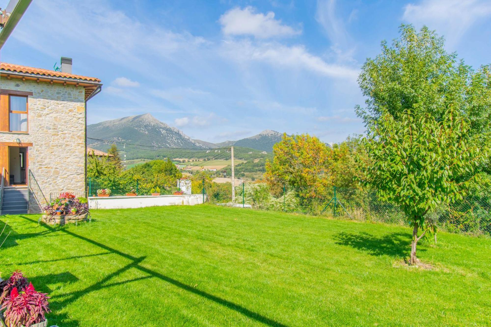 Acogedora Casa Rural Con Jardin Y Barbacoa Proxima A Pamplona Villa Ilzarbe Exterior foto